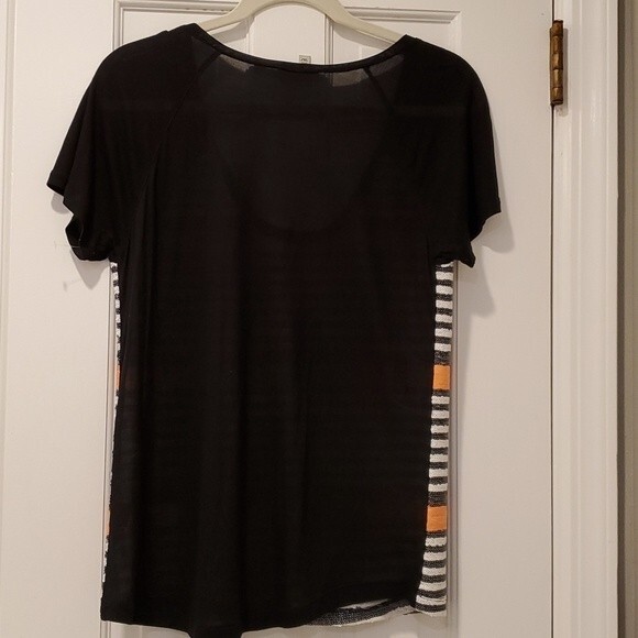 HALOGEN (NORDSTROM) SEQUIN STRIPE TOP ORANGE WHITE BLACK SCOOP NECK SIZE SMALL - Picture 7 of 7